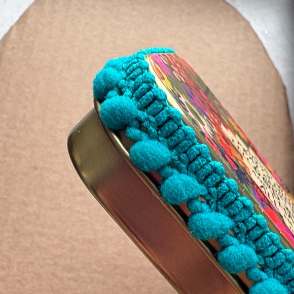 Natural Life Tin Prayer Box - Picture 6 of 6